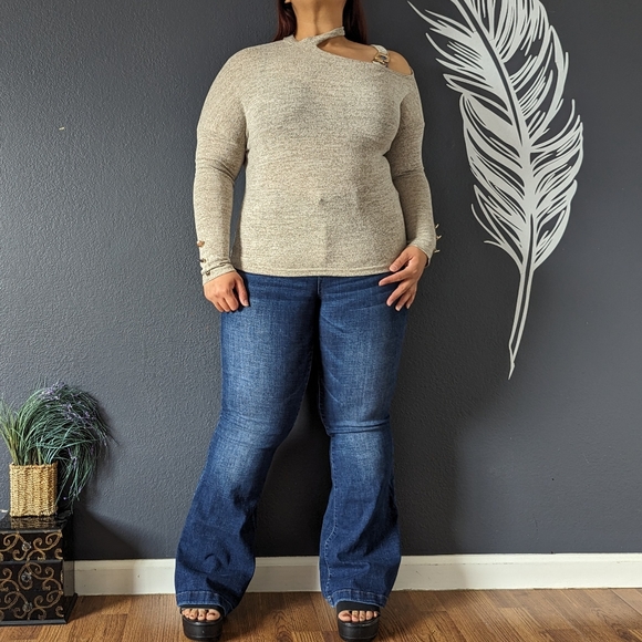 Shein Sweater Top - Picture 2 of 7